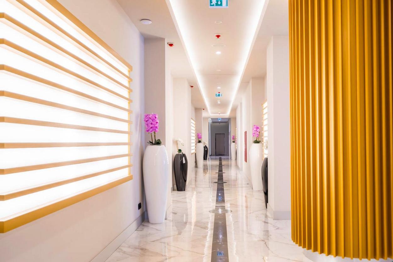 Hellobatumi Aparthotel Exterior photo